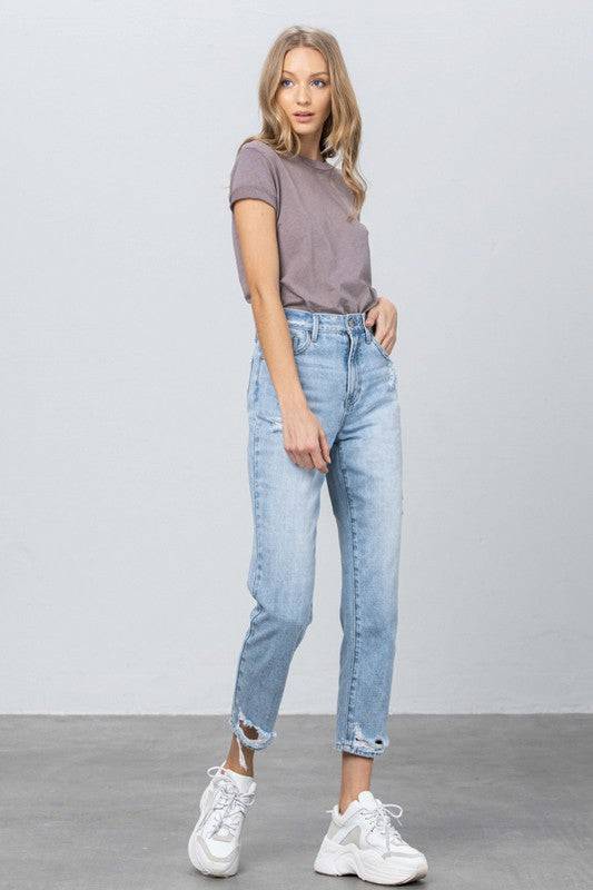 HIGH RISE TAPERED JEANS - Eye Candy Sensation