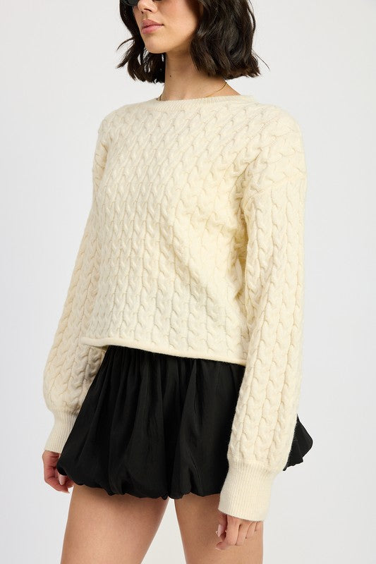 CABLE KNIT CROPPED SWEATER - Eye Candy Sensation