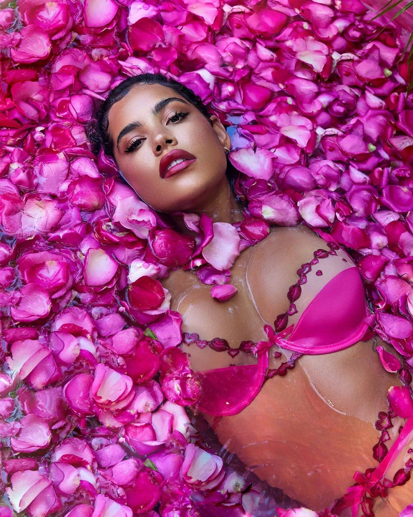 LI537 - Kiss & Tell 3-Piece Garter Set Eye Candy Sensation