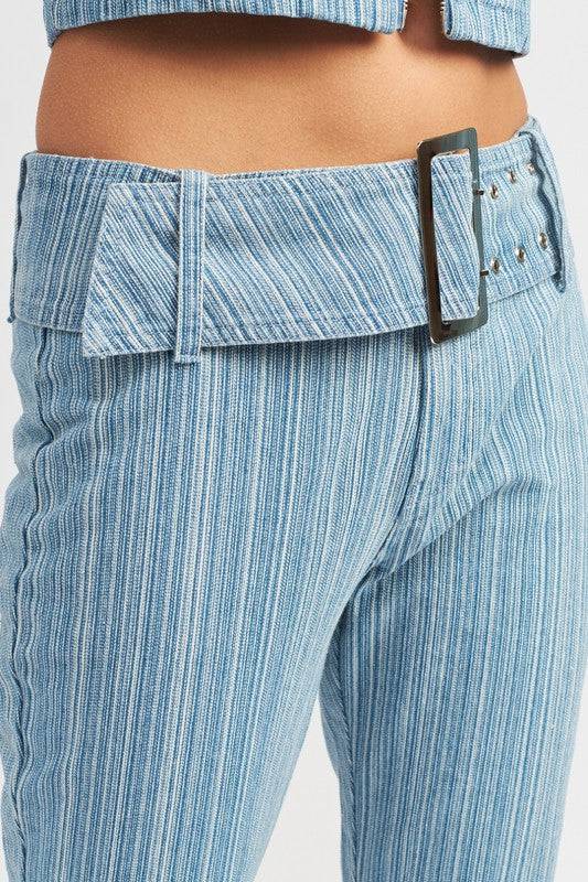 LOW RISE FLARED JEANS Eye Candy Sensation