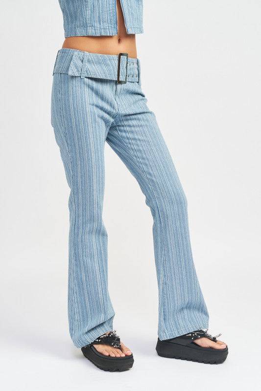 LOW RISE FLARED JEANS Eye Candy Sensation