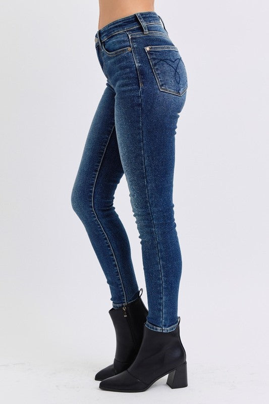 Judy Blue Full Size Mid-Rise Waist Skinny Jeans with Pockets Trendsi