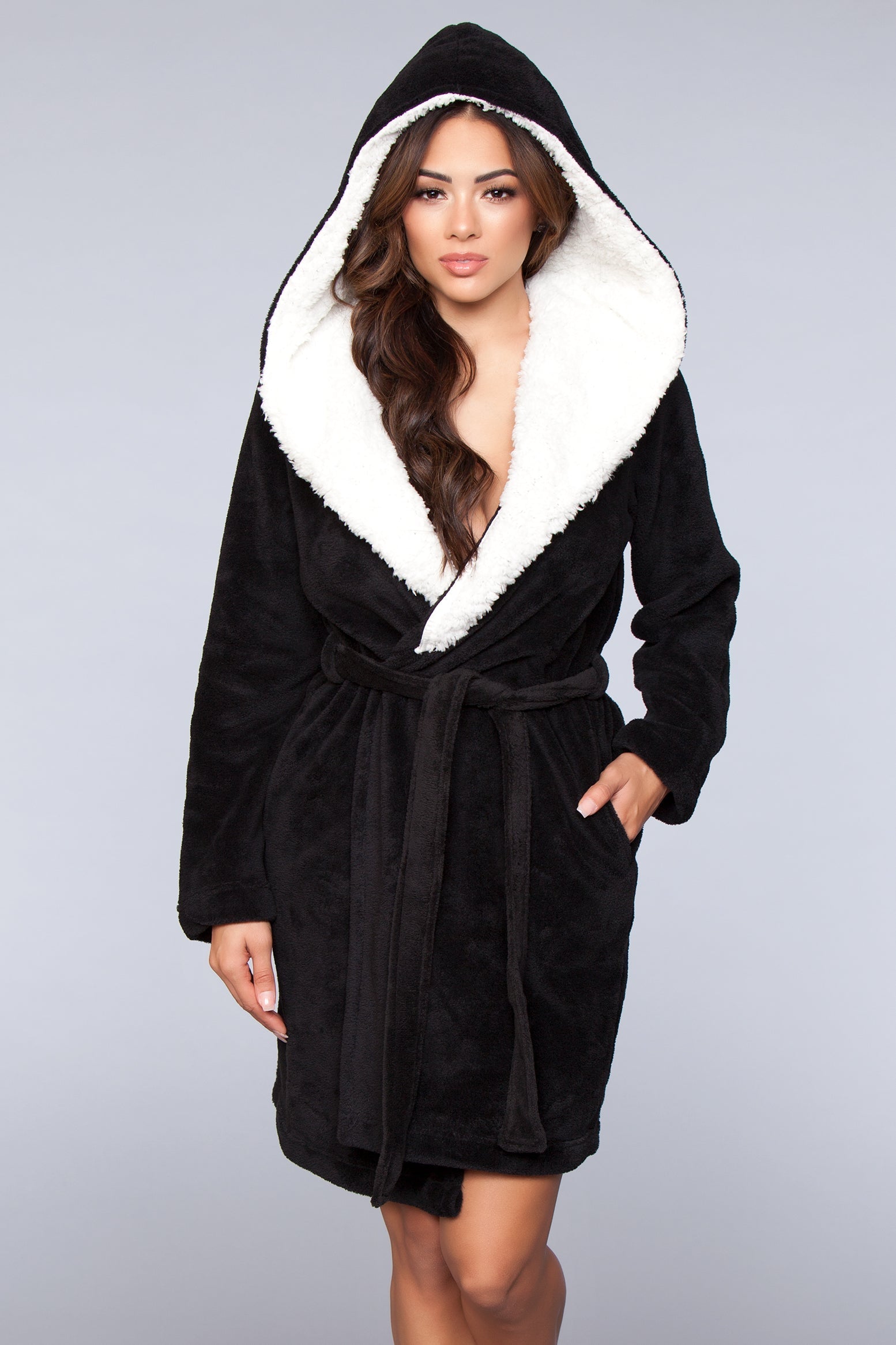 1817 Janet Plush Fleece Color Block Robe BeWicked
