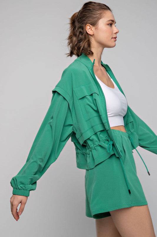Crinkle Woven Cropped Jacket Rae Mode