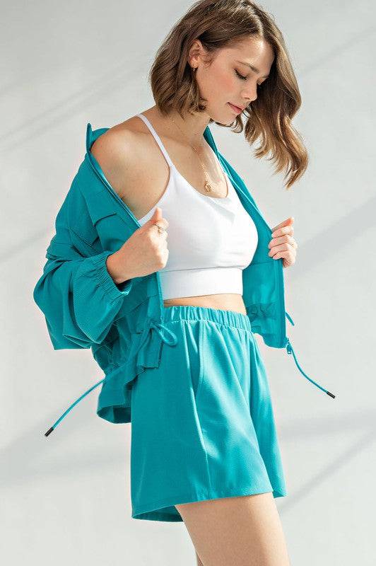Crinkle Woven Cropped Jacket Rae Mode