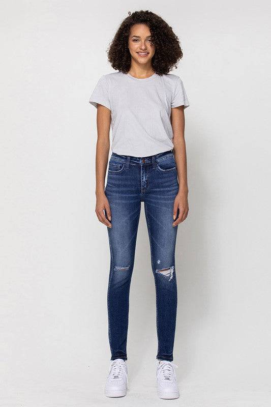 Mid Rise Ankle Skinny W/Distressed Hem Eye Candy Sensation